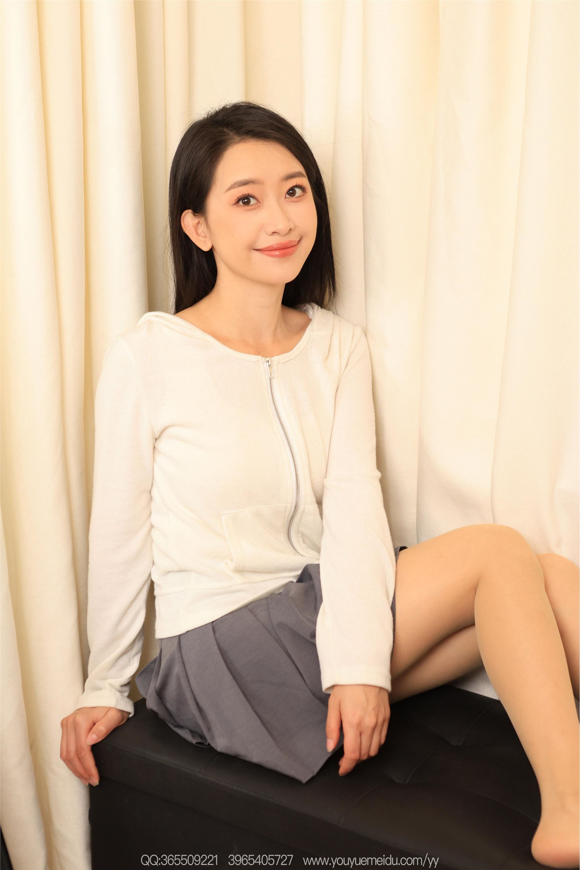 IESS异思趣向  2025.12.24 丝享家2246：小婕《肉丝平底鞋》